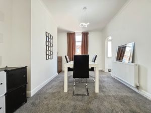 Dining Room - click for photo gallery
